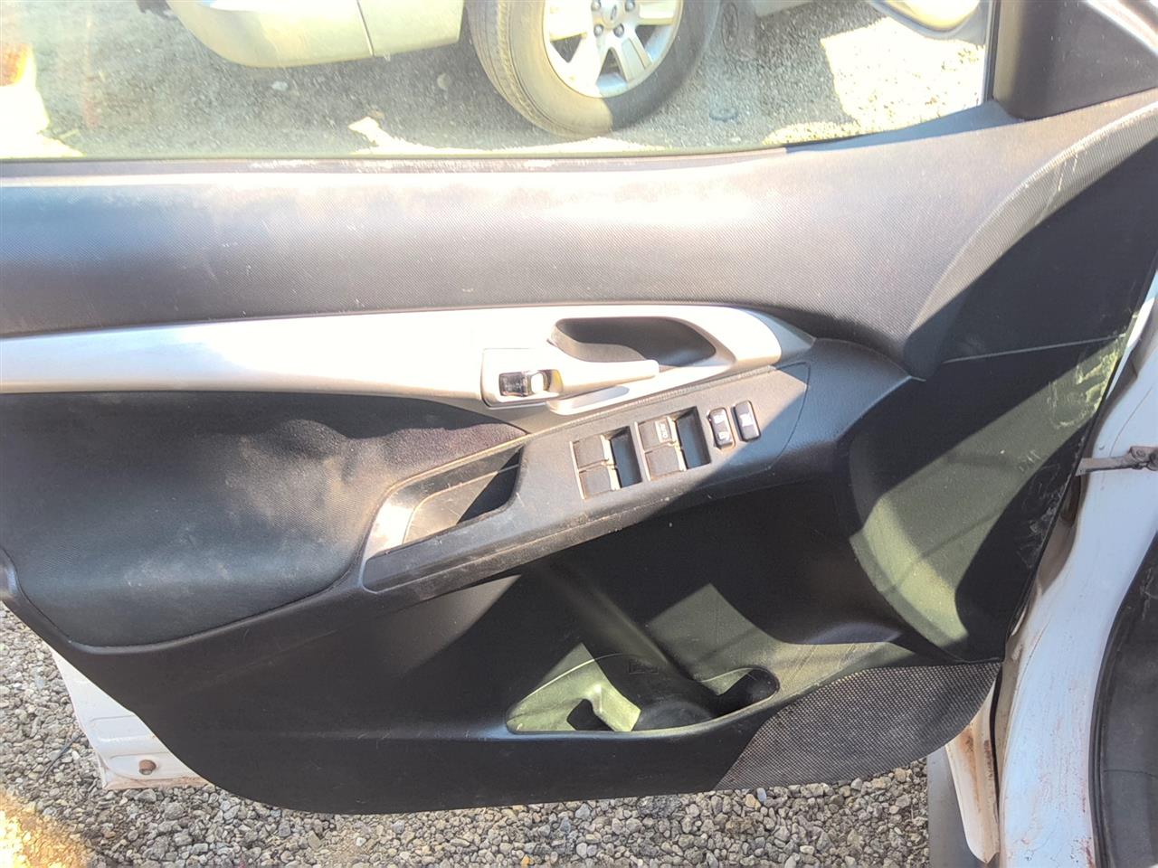 https://f005.backblazeb2.com/file/img-partshotlines-com/Inventory/SW52/Vehicle/21866_02.jpg