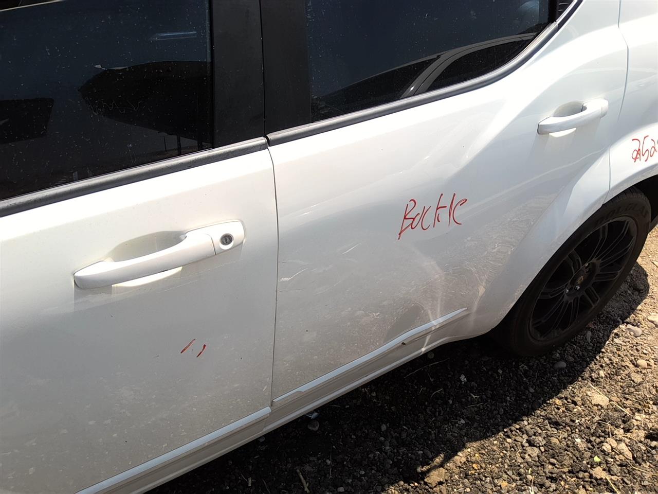 https://f005.backblazeb2.com/file/img-partshotlines-com/Inventory/SW52/Vehicle/21872_12.jpg