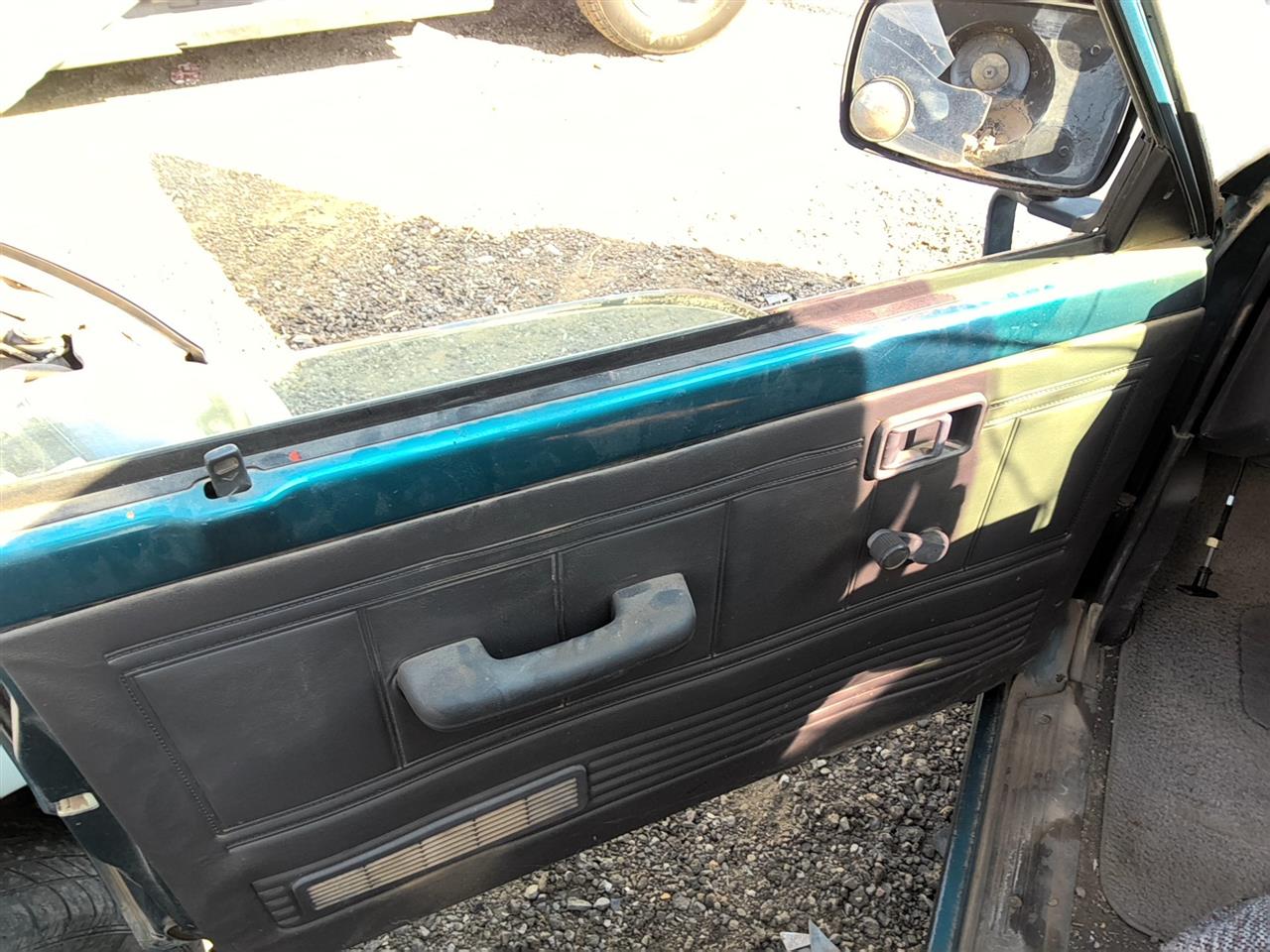 https://f005.backblazeb2.com/file/img-partshotlines-com/Inventory/SW52/Vehicle/21882_02.jpg