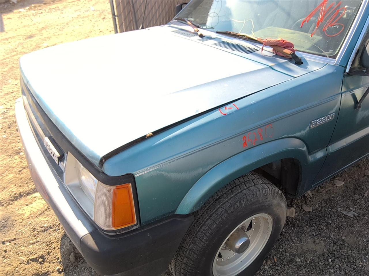 https://f005.backblazeb2.com/file/img-partshotlines-com/Inventory/SW52/Vehicle/21882_13.jpg