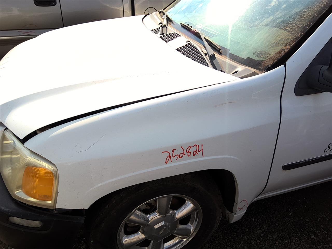 https://f005.backblazeb2.com/file/img-partshotlines-com/Inventory/SW52/Vehicle/21893_10.jpg