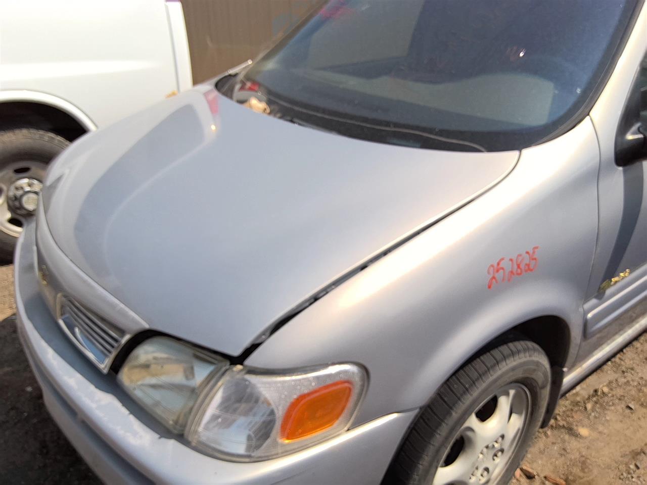 https://f005.backblazeb2.com/file/img-partshotlines-com/Inventory/SW52/Vehicle/21894_10.jpg