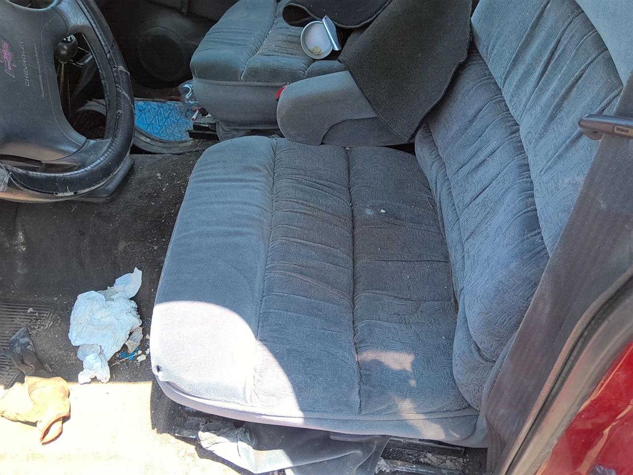 https://f005.backblazeb2.com/file/img-partshotlines-com/Inventory/SW52/Vehicle/21901_03.jpg