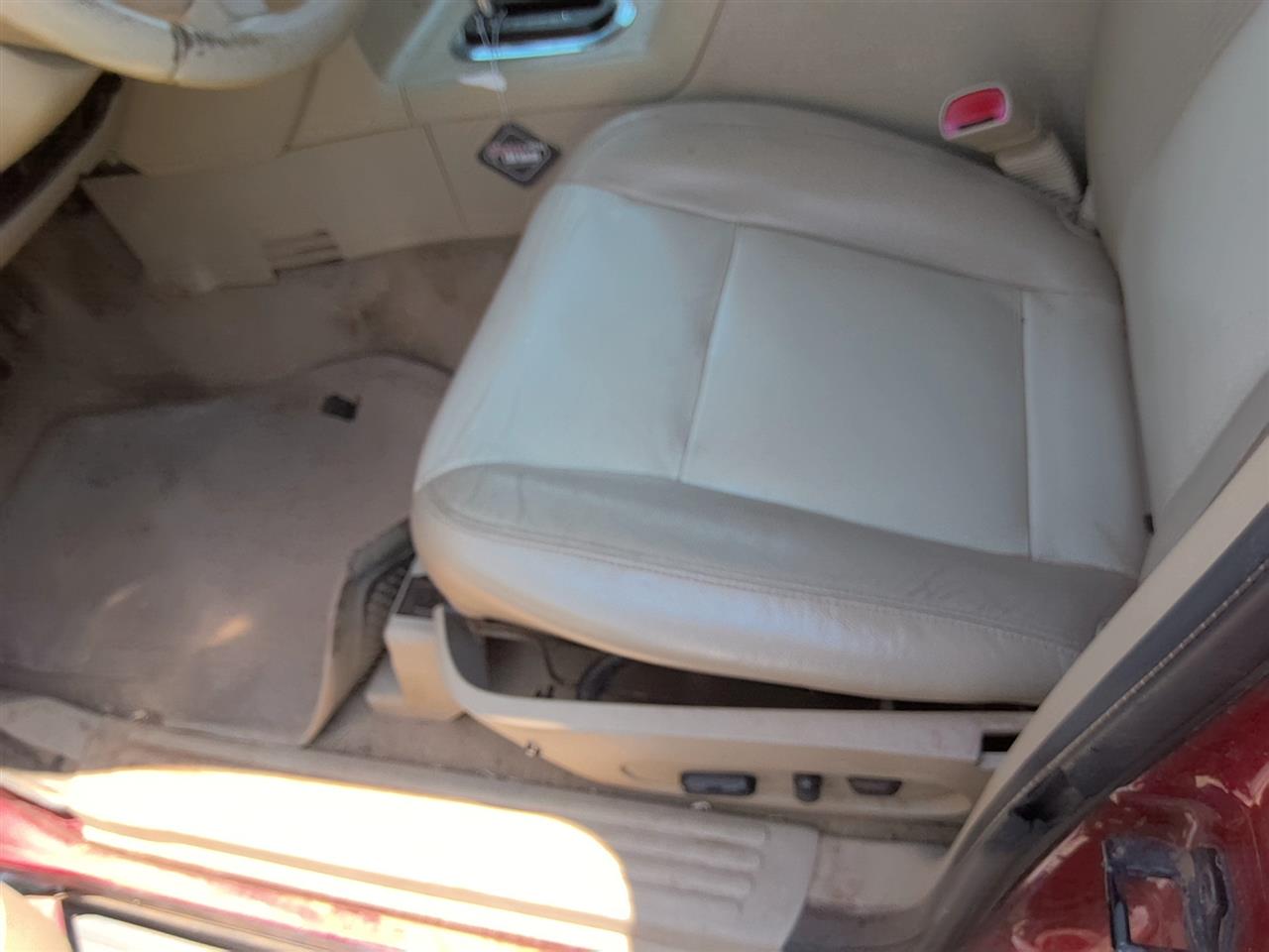 https://f005.backblazeb2.com/file/img-partshotlines-com/Inventory/SW52/Vehicle/21902_03.jpg