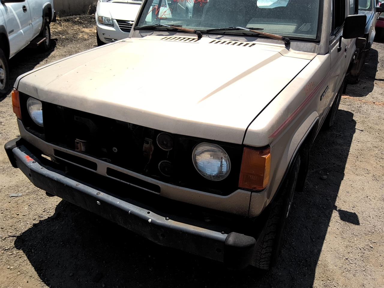 https://f005.backblazeb2.com/file/img-partshotlines-com/Inventory/SW52/Vehicle/21908_09.jpg