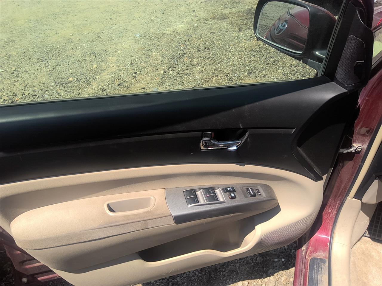 https://f005.backblazeb2.com/file/img-partshotlines-com/Inventory/SW52/Vehicle/21914_02.jpg