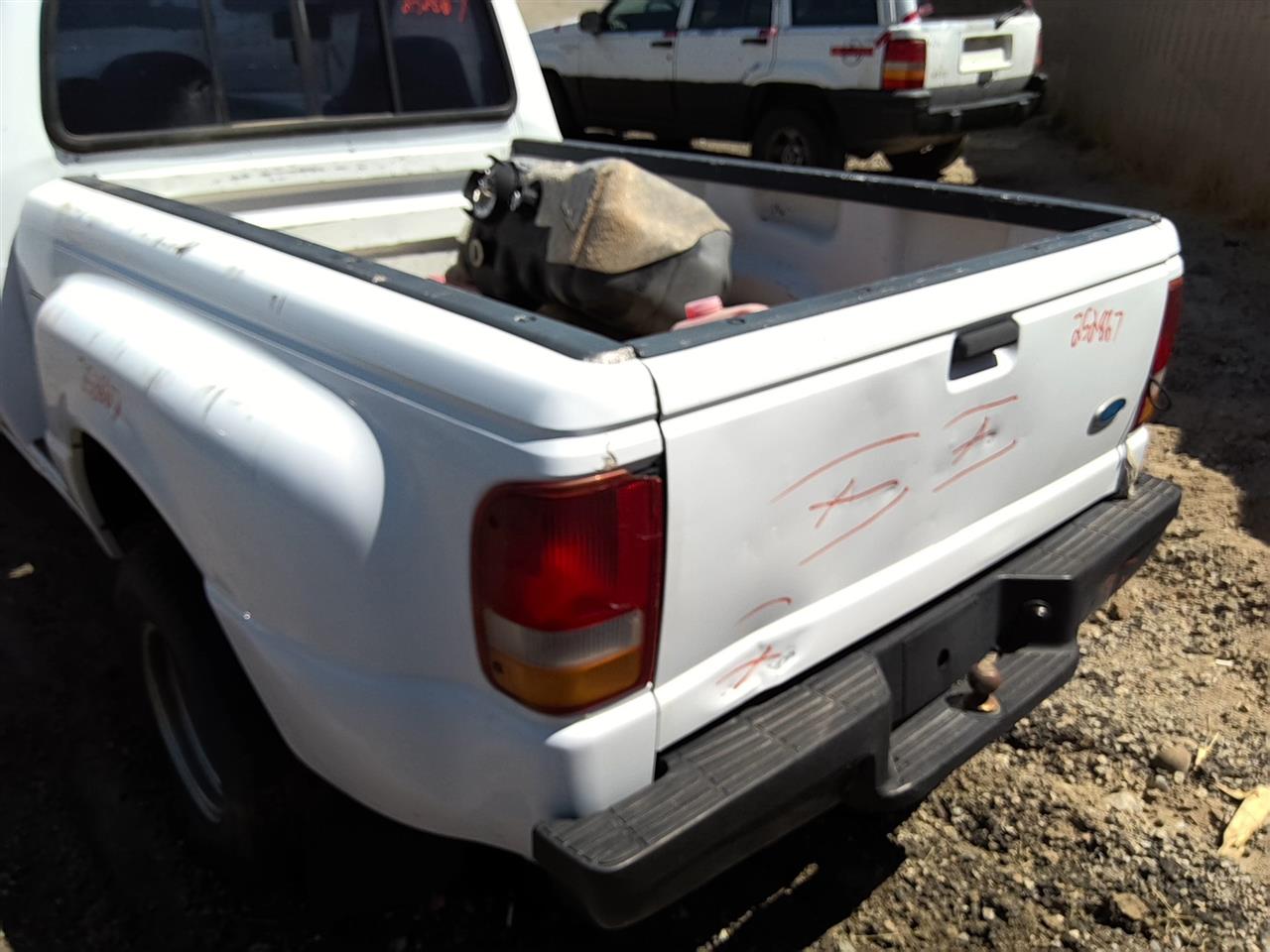 https://f005.backblazeb2.com/file/img-partshotlines-com/Inventory/SW52/Vehicle/21936_11.jpg