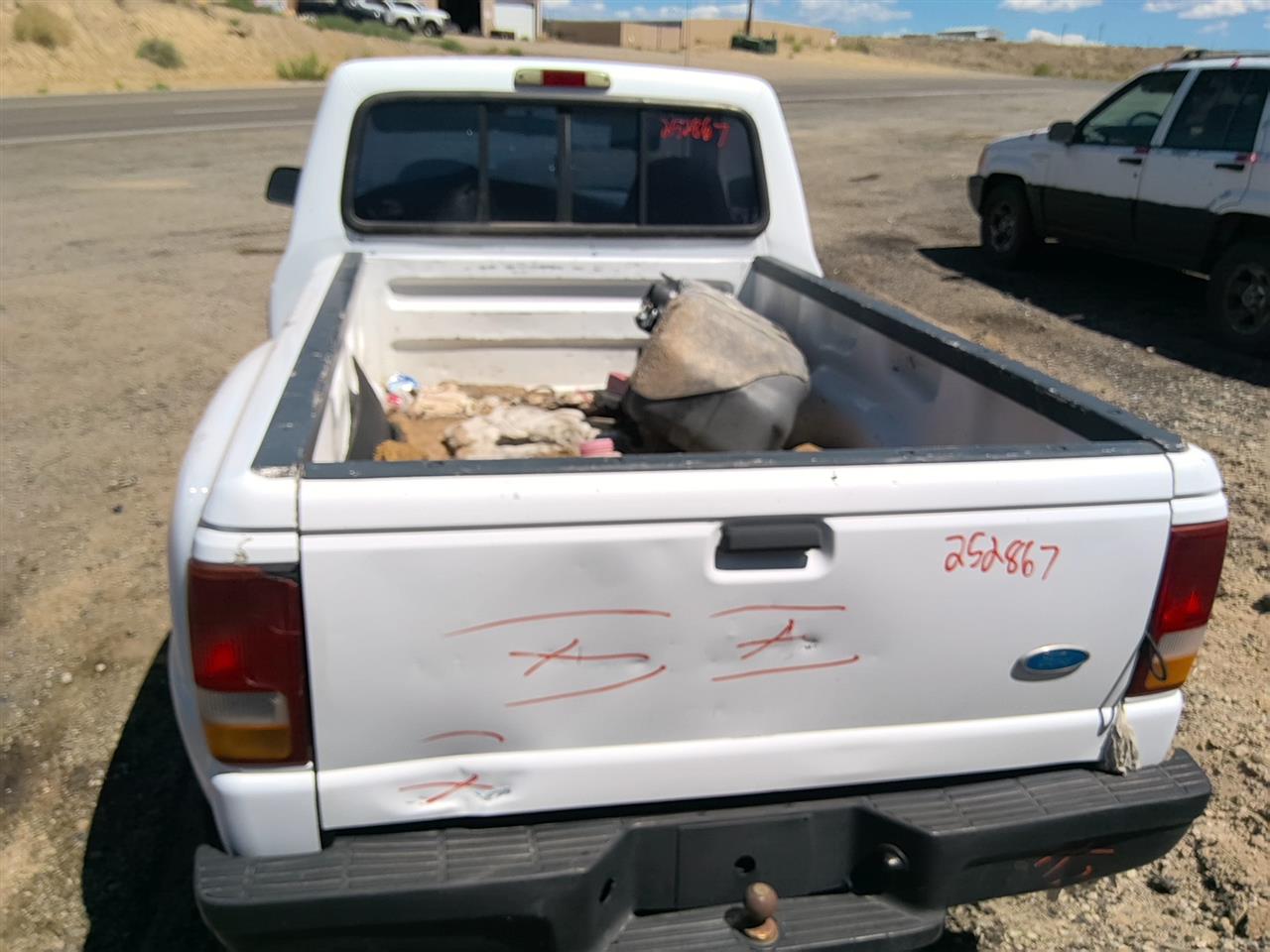 https://f005.backblazeb2.com/file/img-partshotlines-com/Inventory/SW52/Vehicle/21936_12.jpg