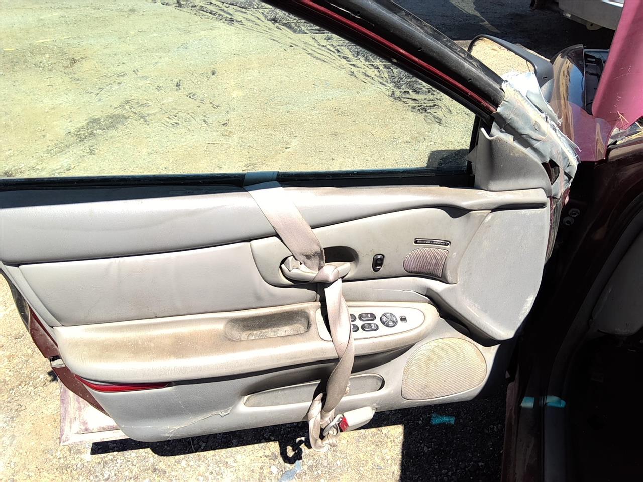 https://f005.backblazeb2.com/file/img-partshotlines-com/Inventory/SW52/Vehicle/21939_02.jpg