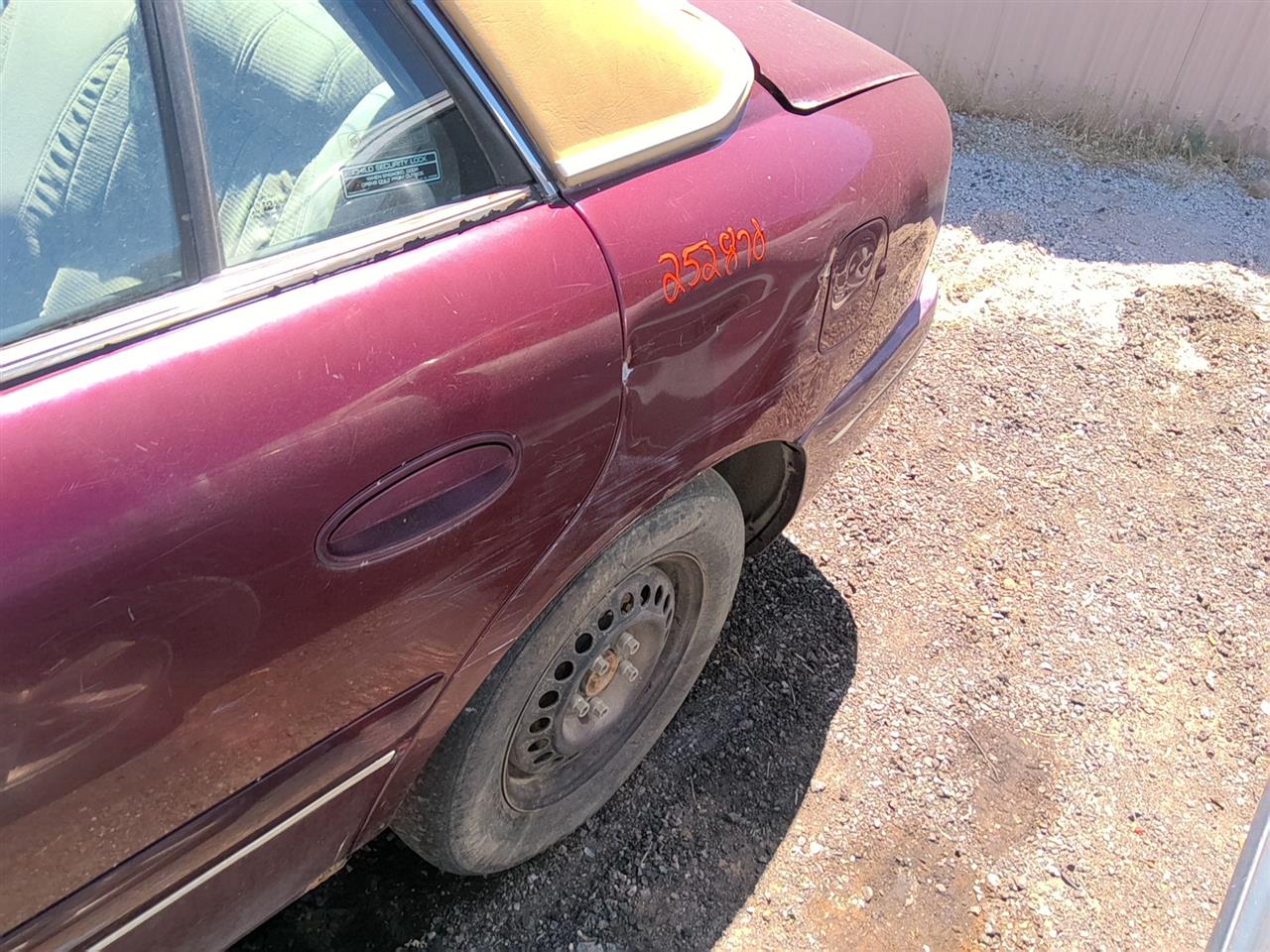 https://f005.backblazeb2.com/file/img-partshotlines-com/Inventory/SW52/Vehicle/21939_12.jpg