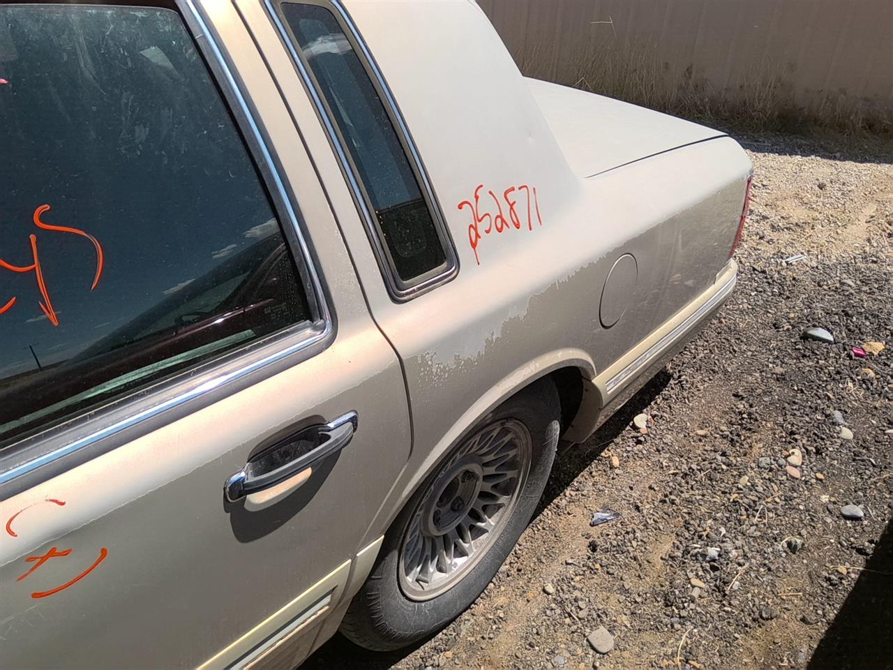 https://f005.backblazeb2.com/file/img-partshotlines-com/Inventory/SW52/Vehicle/21940_12.jpg