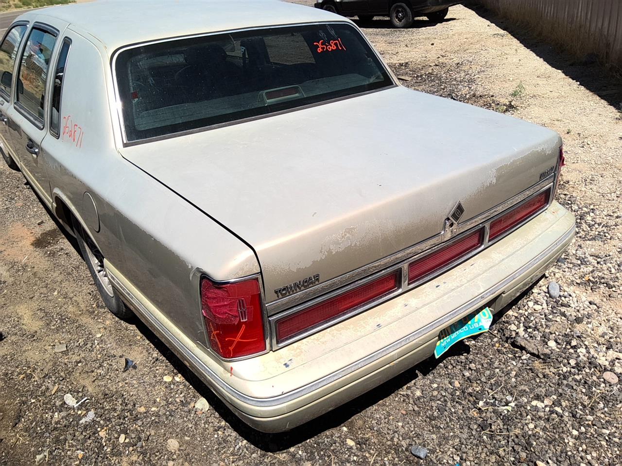 https://f005.backblazeb2.com/file/img-partshotlines-com/Inventory/SW52/Vehicle/21940_13.jpg