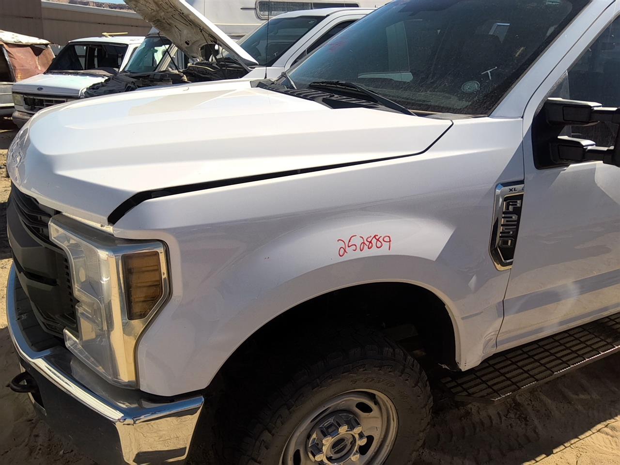 https://f005.backblazeb2.com/file/img-partshotlines-com/Inventory/SW52/Vehicle/21958_09.jpg