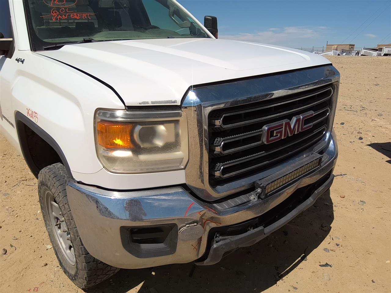 https://f005.backblazeb2.com/file/img-partshotlines-com/Inventory/SW52/Vehicle/21962_07.jpg