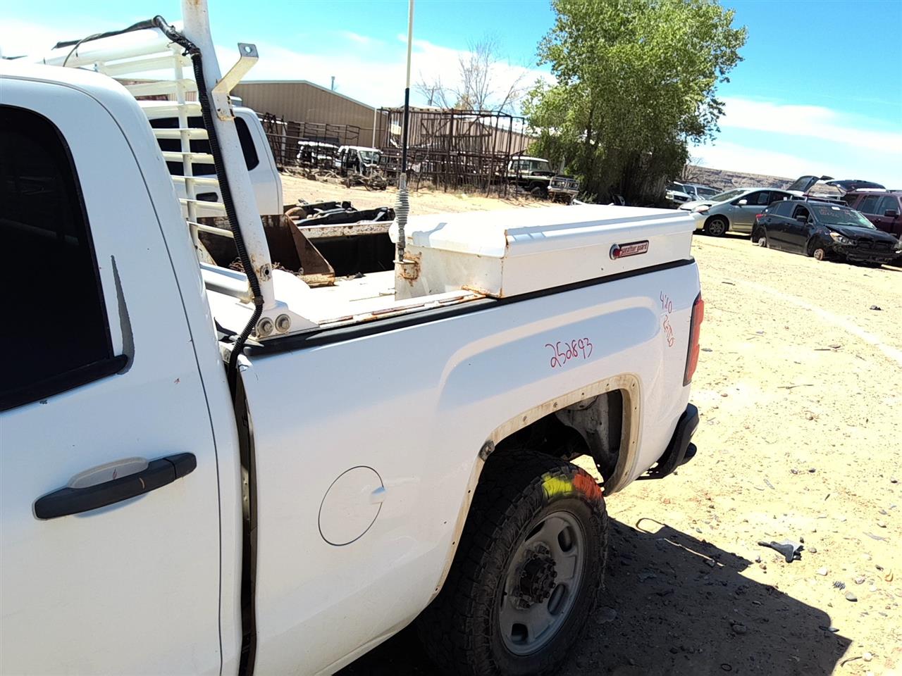 https://f005.backblazeb2.com/file/img-partshotlines-com/Inventory/SW52/Vehicle/21962_13.jpg