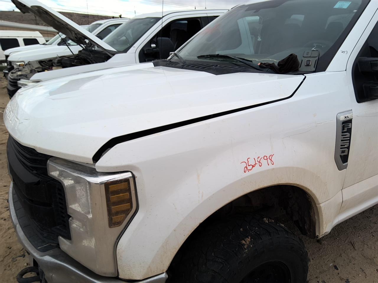 https://f005.backblazeb2.com/file/img-partshotlines-com/Inventory/SW52/Vehicle/21967_10.jpg