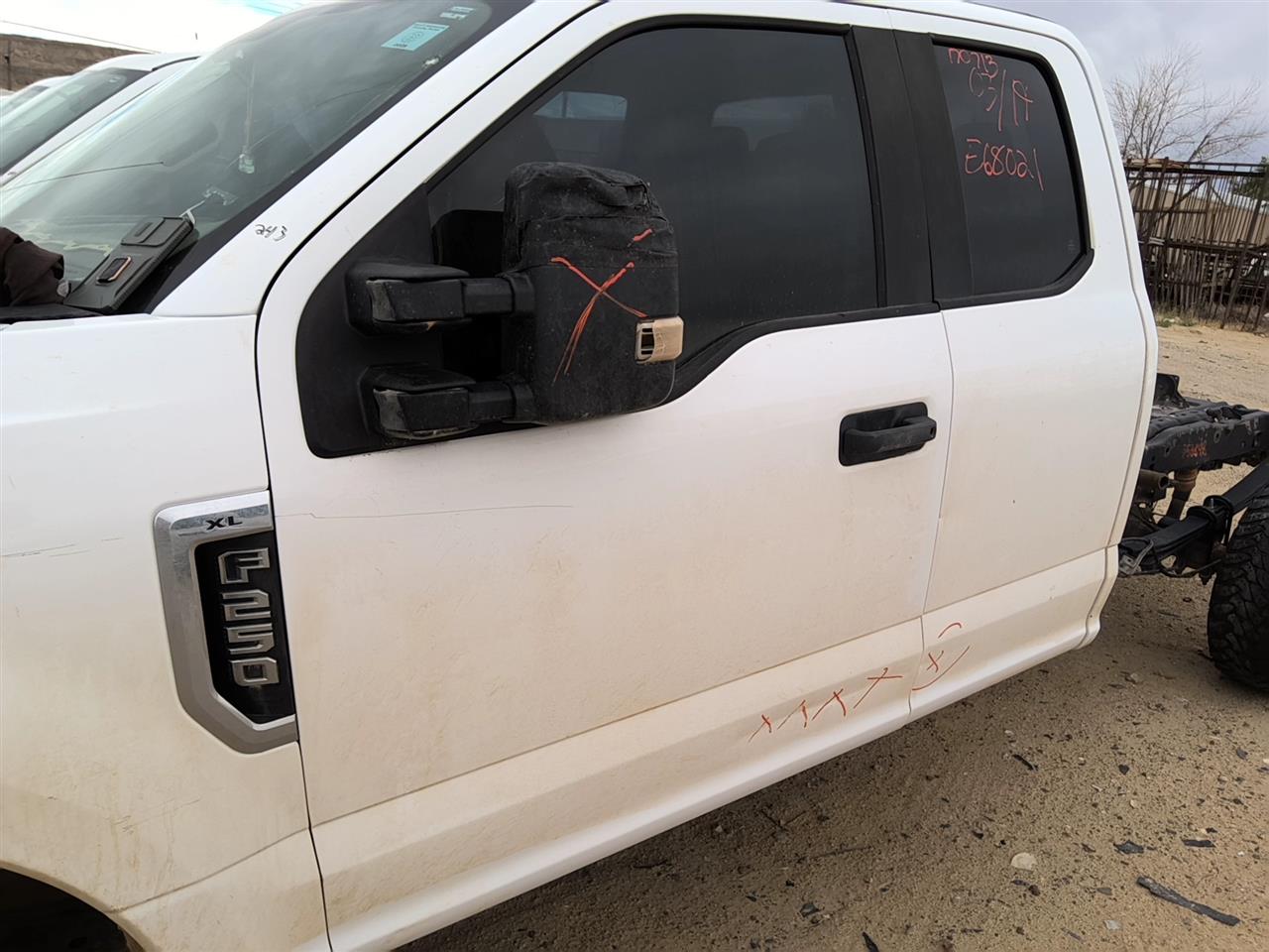 https://f005.backblazeb2.com/file/img-partshotlines-com/Inventory/SW52/Vehicle/21967_11.jpg