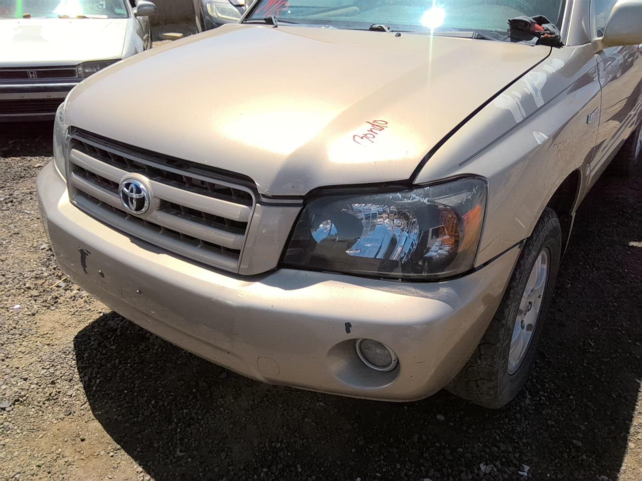 https://f005.backblazeb2.com/file/img-partshotlines-com/Inventory/SW52/Vehicle/22010_08.jpg