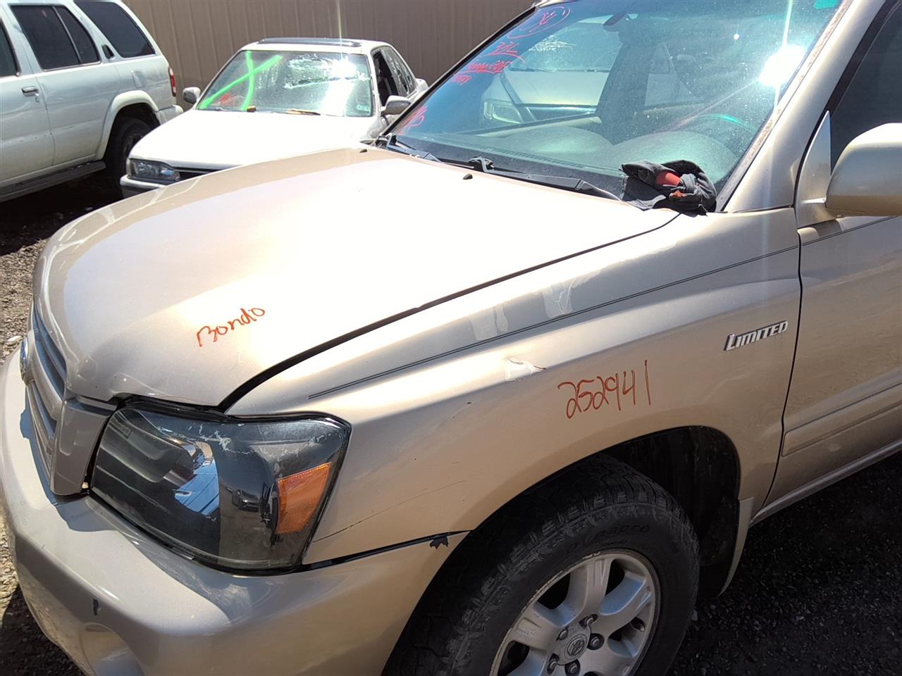 https://f005.backblazeb2.com/file/img-partshotlines-com/Inventory/SW52/Vehicle/22010_09.jpg