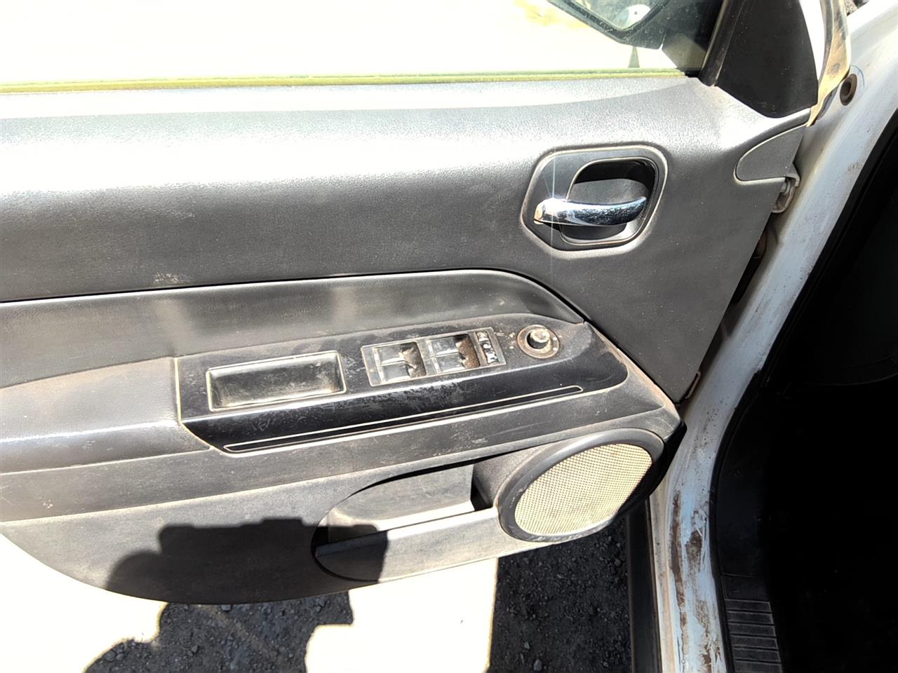 https://f005.backblazeb2.com/file/img-partshotlines-com/Inventory/SW52/Vehicle/22018_02.jpg