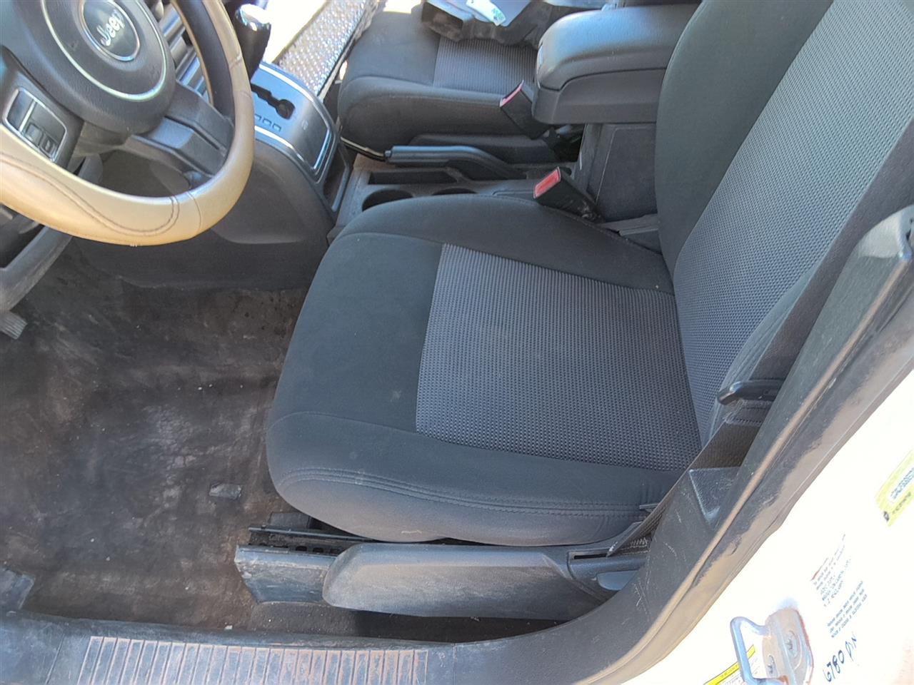 https://f005.backblazeb2.com/file/img-partshotlines-com/Inventory/SW52/Vehicle/22018_03.jpg