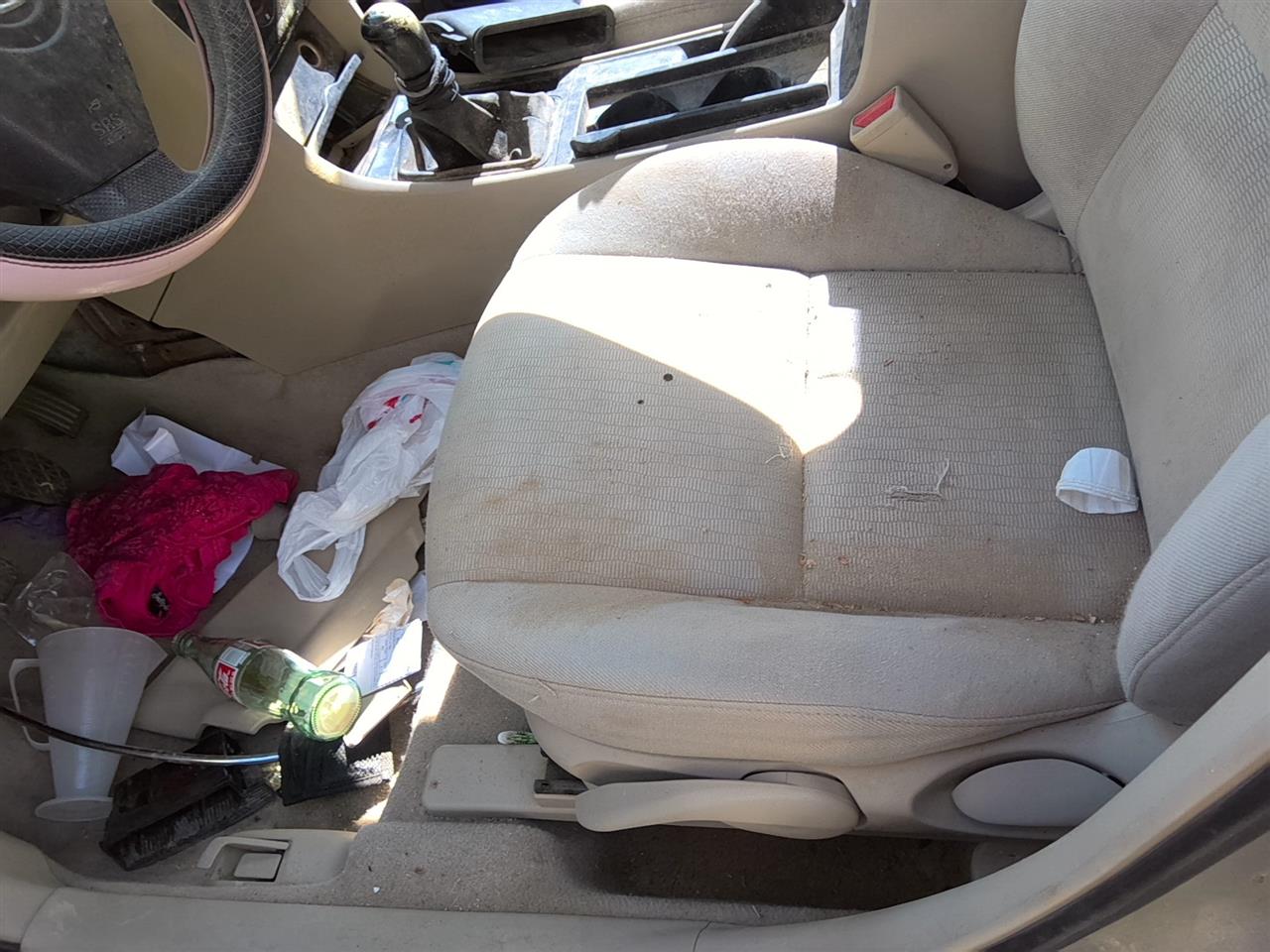 https://f005.backblazeb2.com/file/img-partshotlines-com/Inventory/SW52/Vehicle/22023_03.jpg