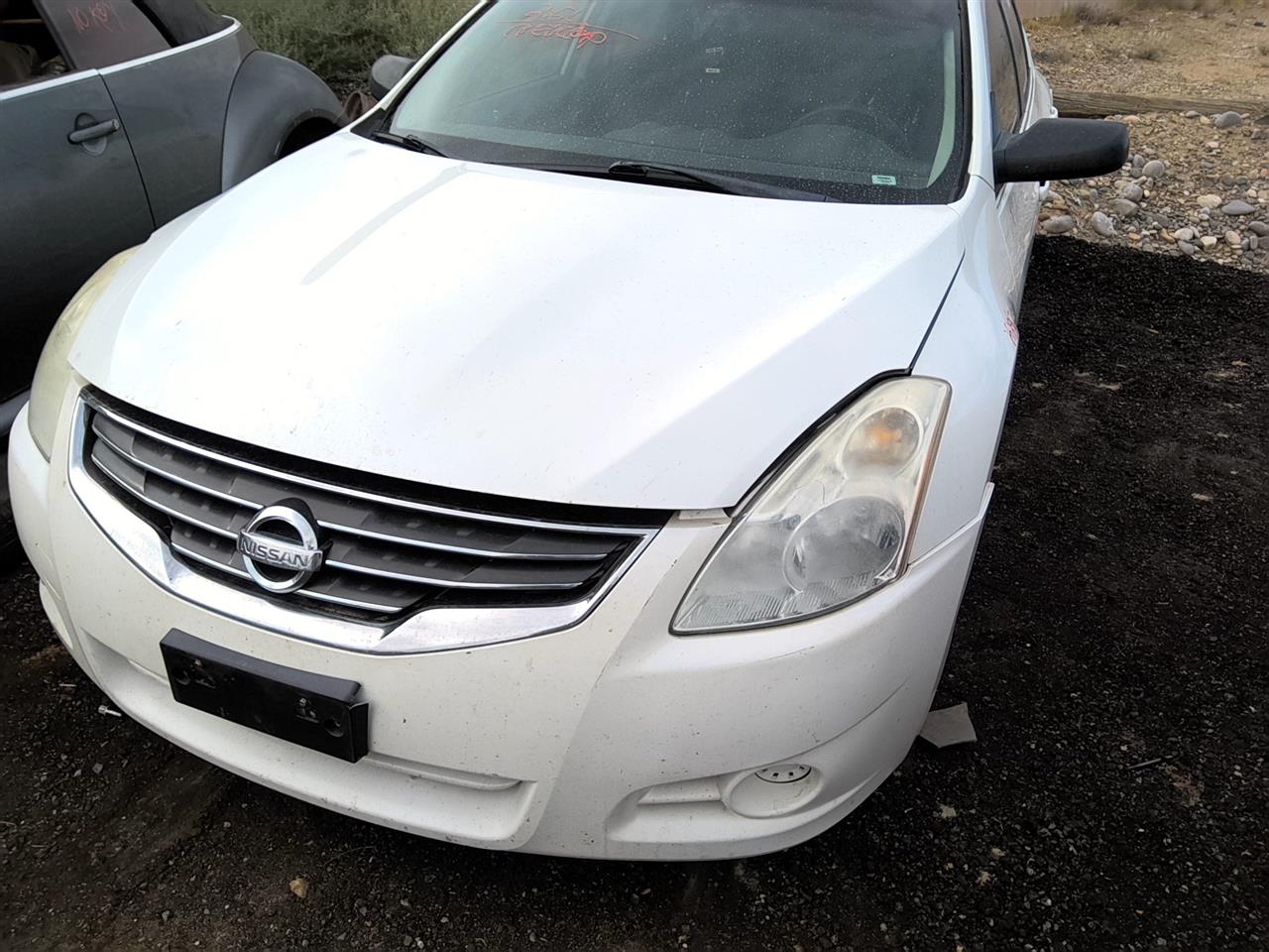 https://f005.backblazeb2.com/file/img-partshotlines-com/Inventory/SW52/Vehicle/22037_08.jpg