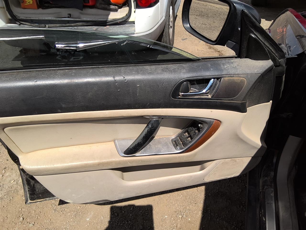 https://f005.backblazeb2.com/file/img-partshotlines-com/Inventory/SW52/Vehicle/22040_02.jpg