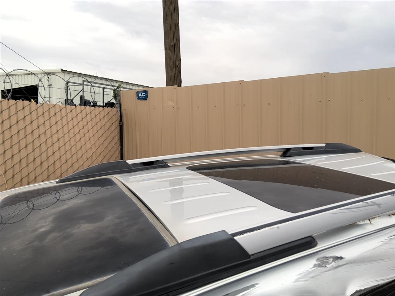 https://f005.backblazeb2.com/file/img-partshotlines-com/Inventory/SW52/Vehicle/22052_05.jpg