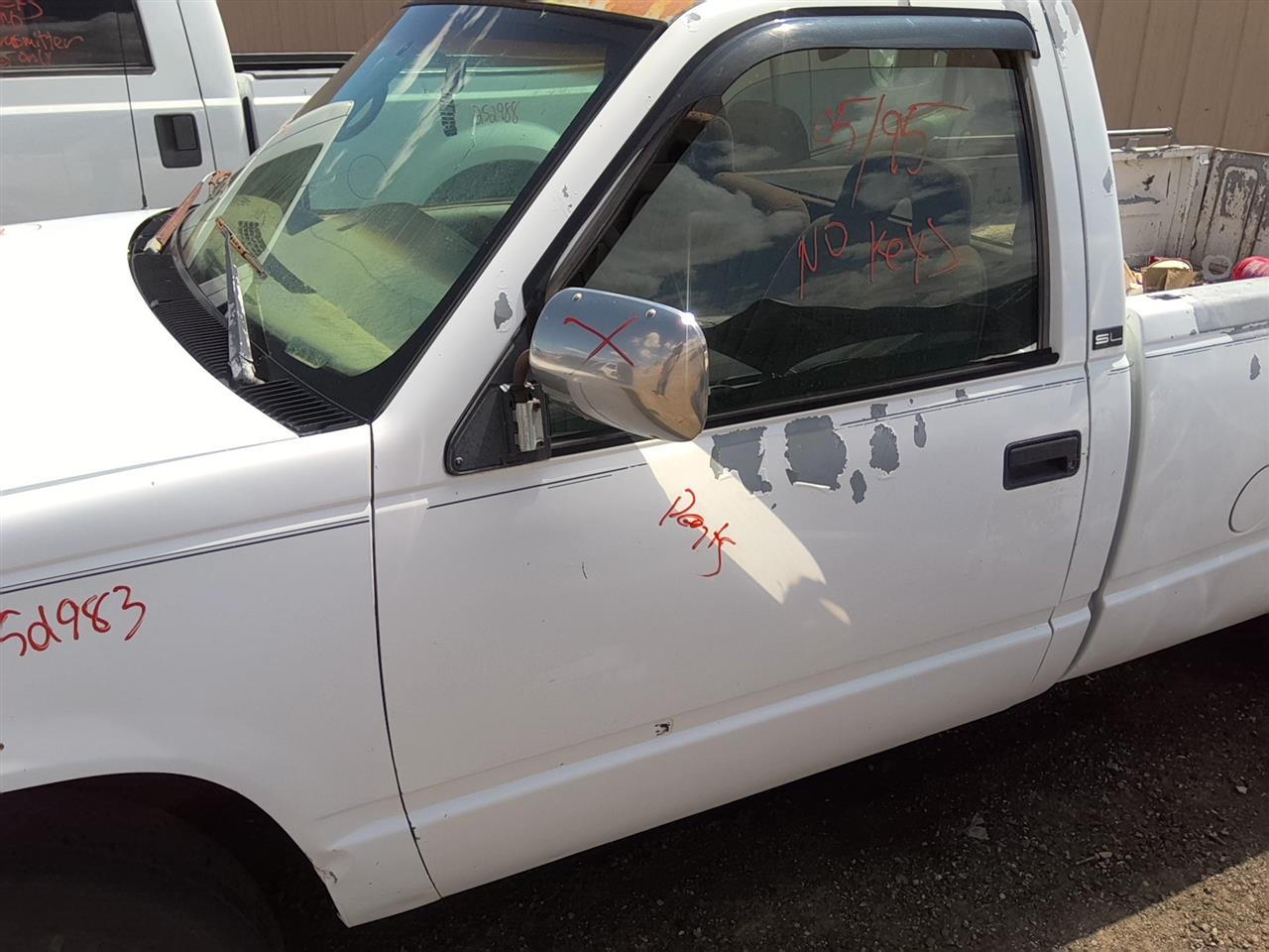 https://f005.backblazeb2.com/file/img-partshotlines-com/Inventory/SW52/Vehicle/22053_10.jpg
