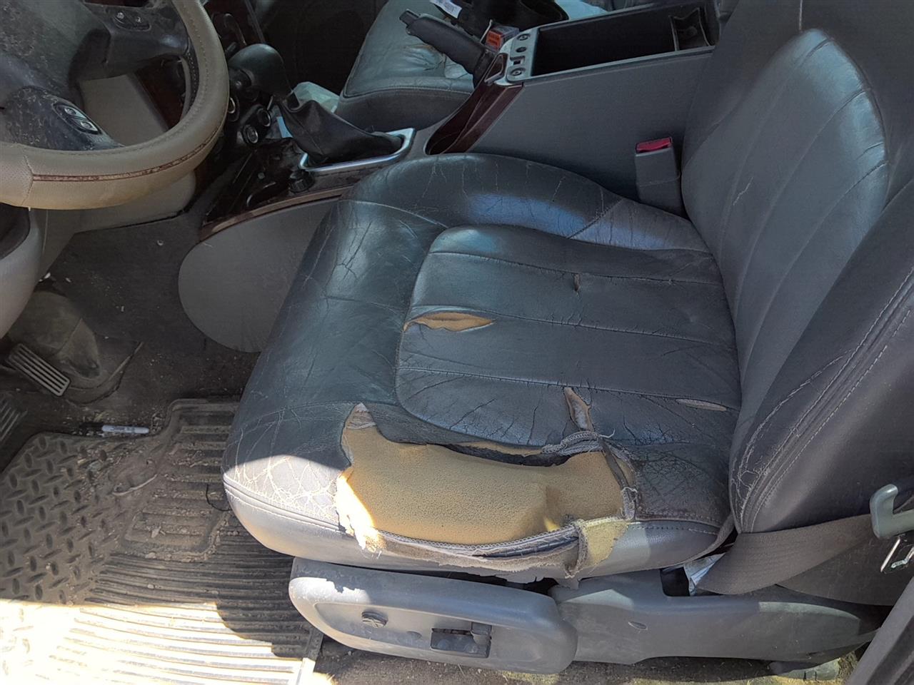 https://f005.backblazeb2.com/file/img-partshotlines-com/Inventory/SW52/Vehicle/22063_03.jpg