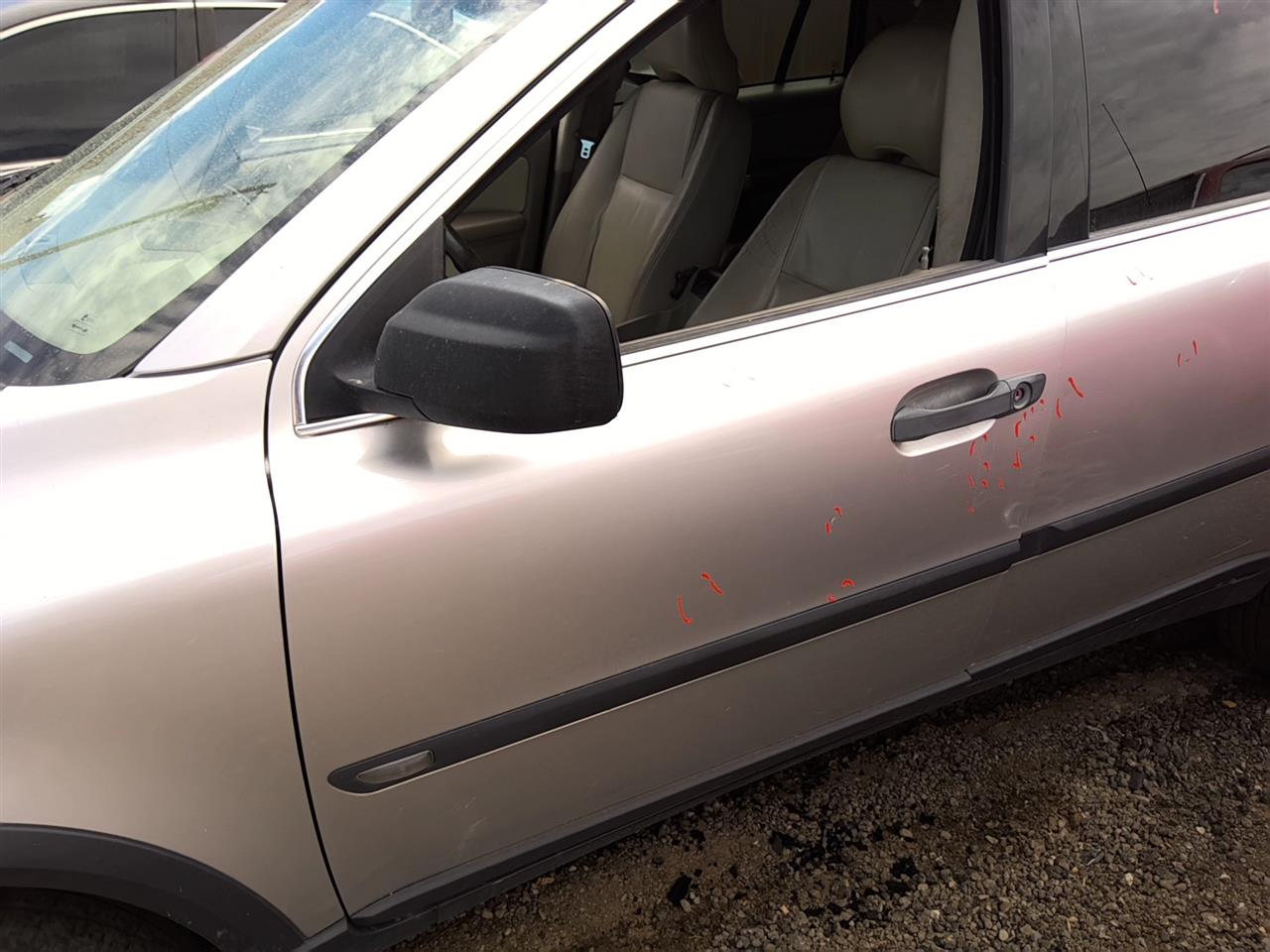 https://f005.backblazeb2.com/file/img-partshotlines-com/Inventory/SW52/Vehicle/22083_12.jpg