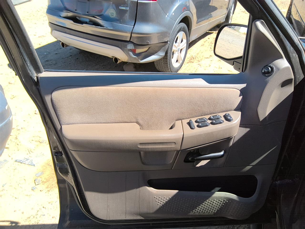 https://f005.backblazeb2.com/file/img-partshotlines-com/Inventory/SW52/Vehicle/22095_02.jpg
