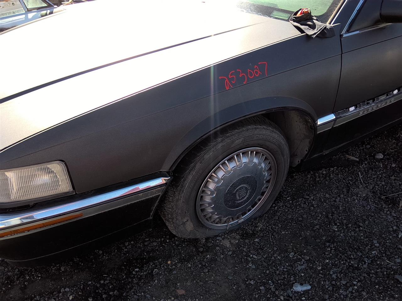 https://f005.backblazeb2.com/file/img-partshotlines-com/Inventory/SW52/Vehicle/22098_09.jpg