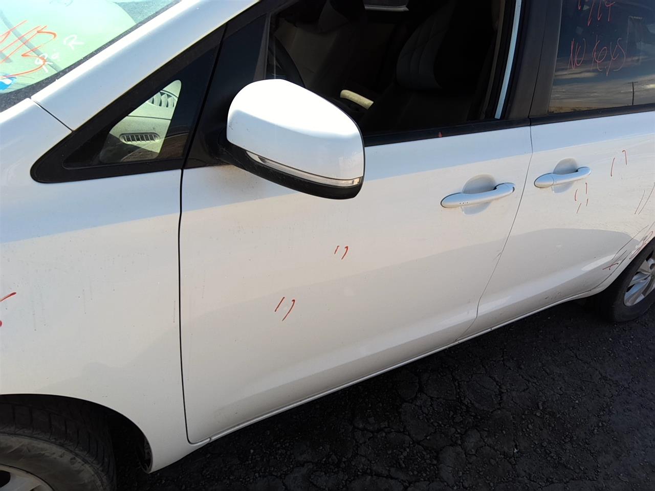 https://f005.backblazeb2.com/file/img-partshotlines-com/Inventory/SW52/Vehicle/22109_12.jpg