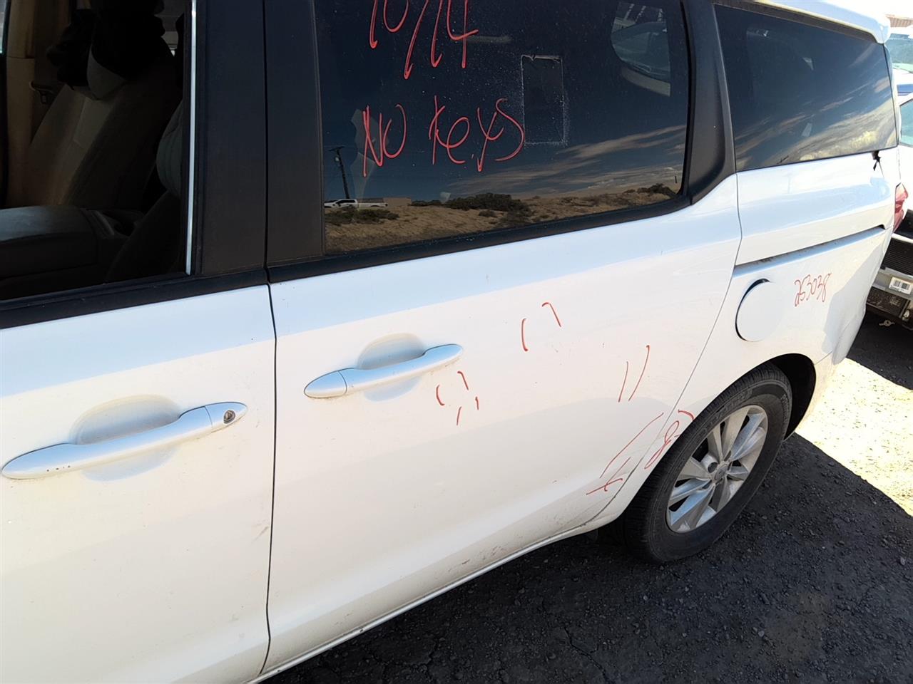 https://f005.backblazeb2.com/file/img-partshotlines-com/Inventory/SW52/Vehicle/22109_13.jpg