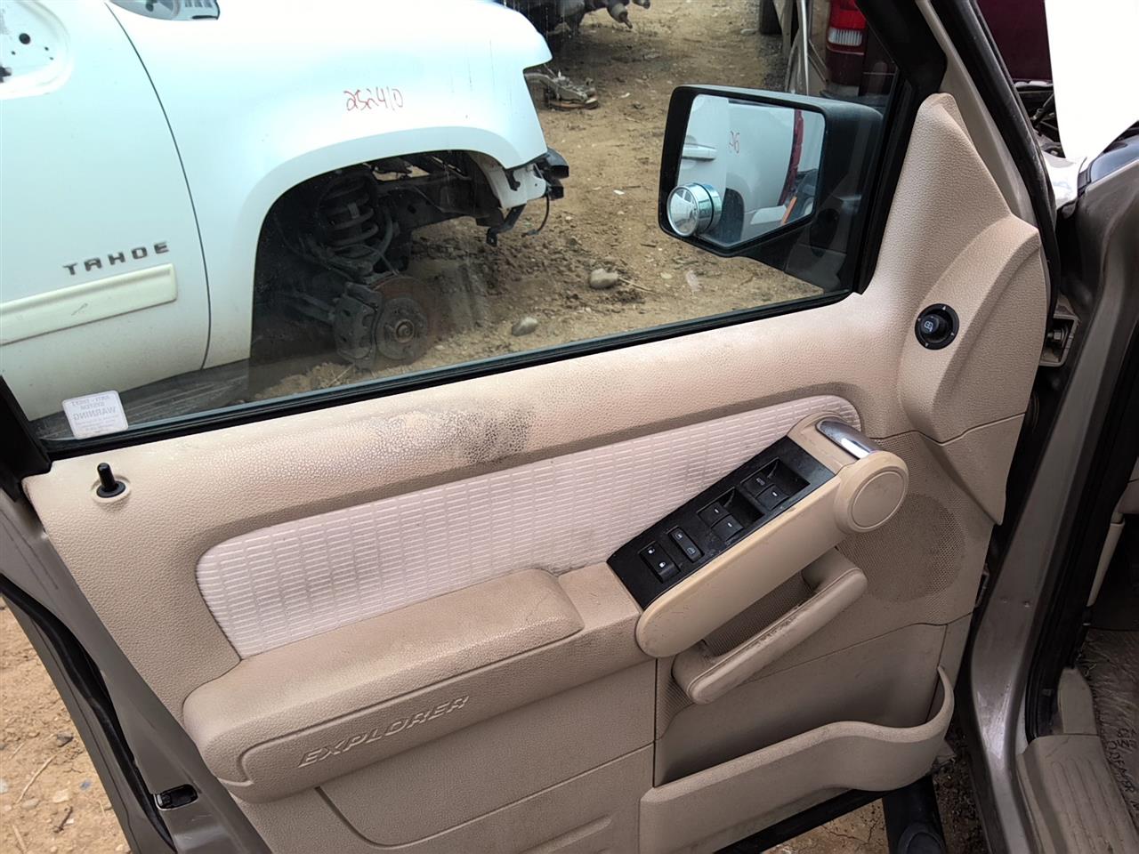 https://f005.backblazeb2.com/file/img-partshotlines-com/Inventory/SW52/Vehicle/22123_02.jpg