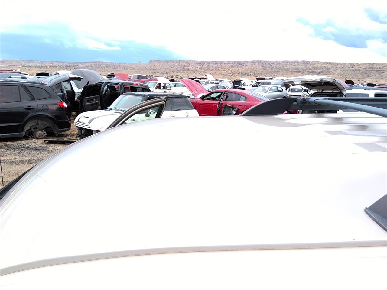 https://f005.backblazeb2.com/file/img-partshotlines-com/Inventory/SW52/Vehicle/22123_04.jpg