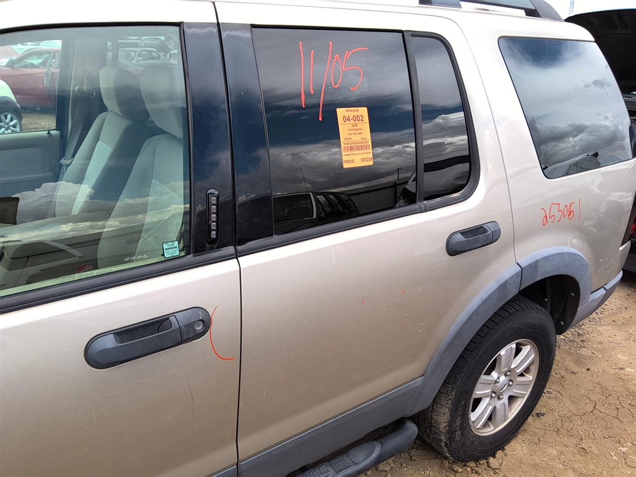 https://f005.backblazeb2.com/file/img-partshotlines-com/Inventory/SW52/Vehicle/22123_11.jpg