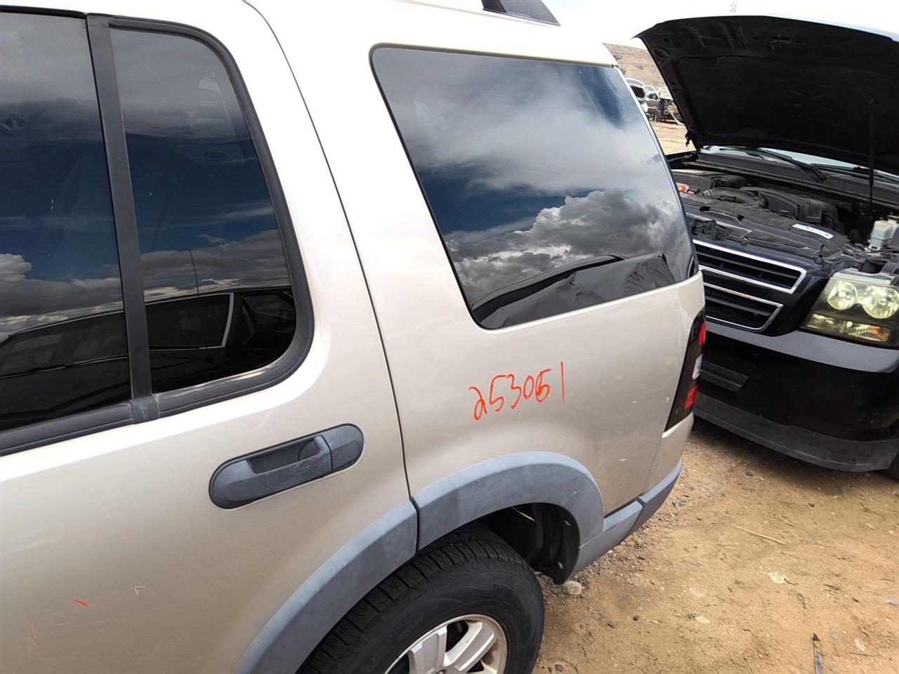 https://f005.backblazeb2.com/file/img-partshotlines-com/Inventory/SW52/Vehicle/22123_12.jpg