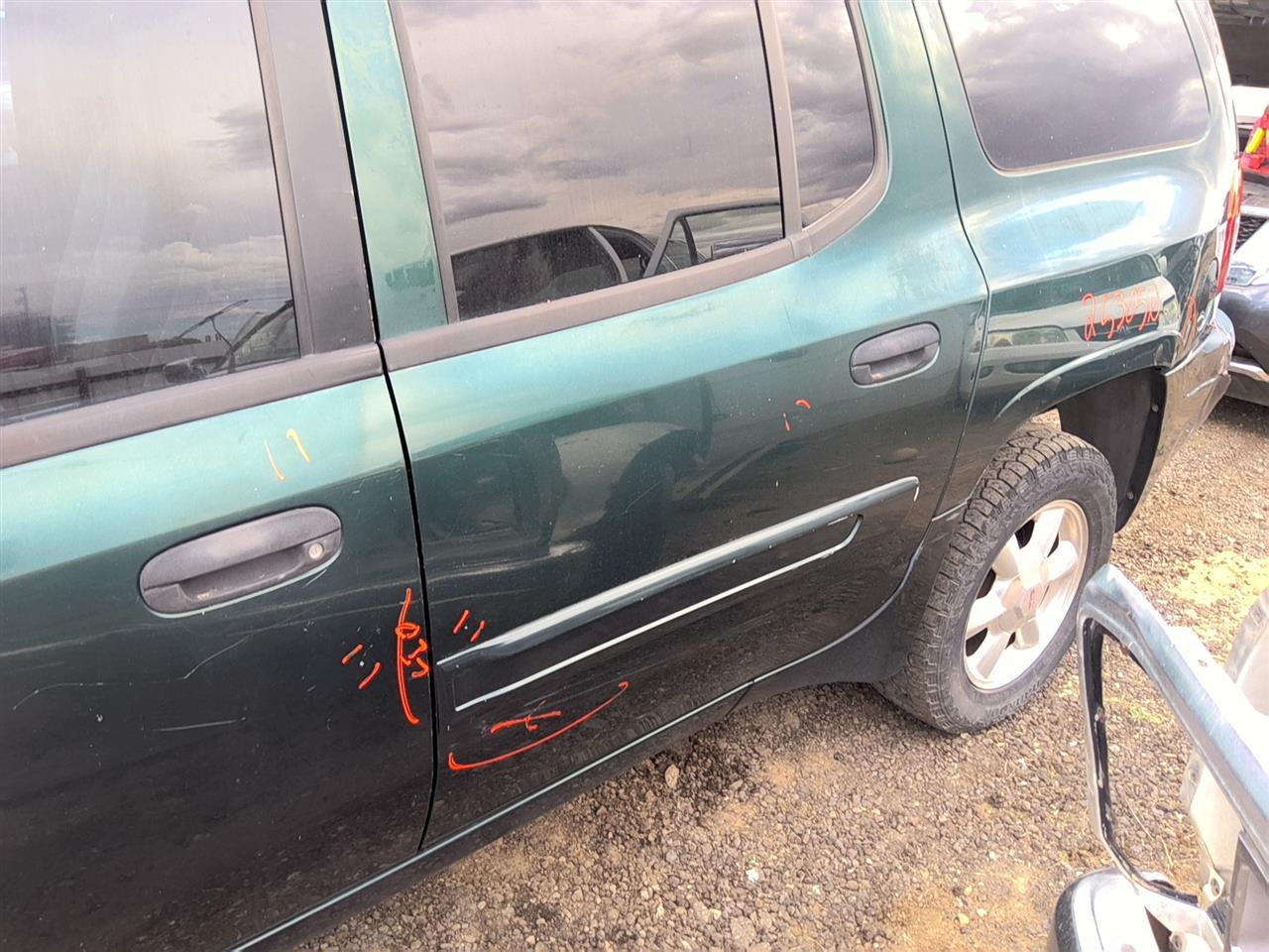 https://f005.backblazeb2.com/file/img-partshotlines-com/Inventory/SW52/Vehicle/22128_10.jpg