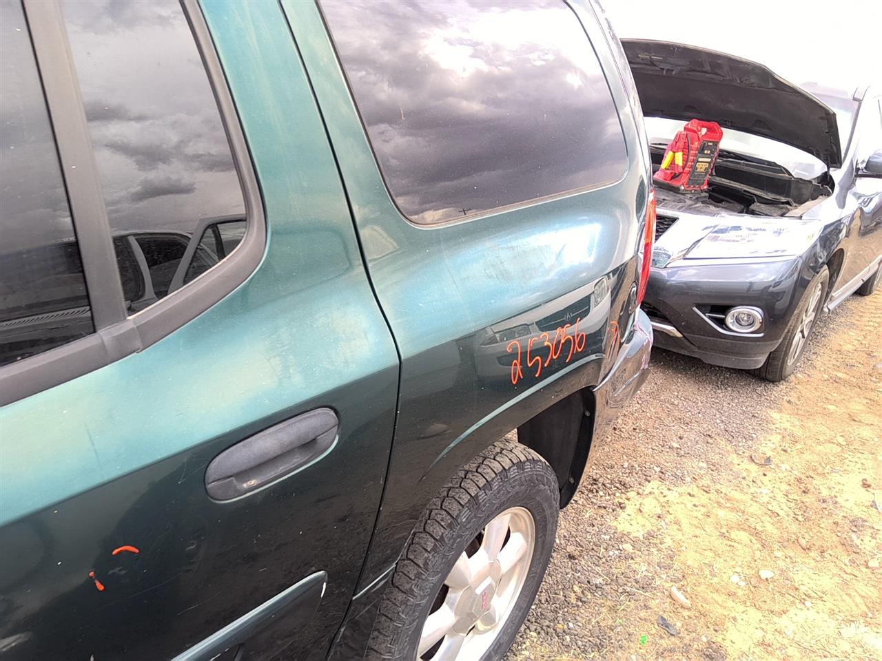 https://f005.backblazeb2.com/file/img-partshotlines-com/Inventory/SW52/Vehicle/22128_11.jpg