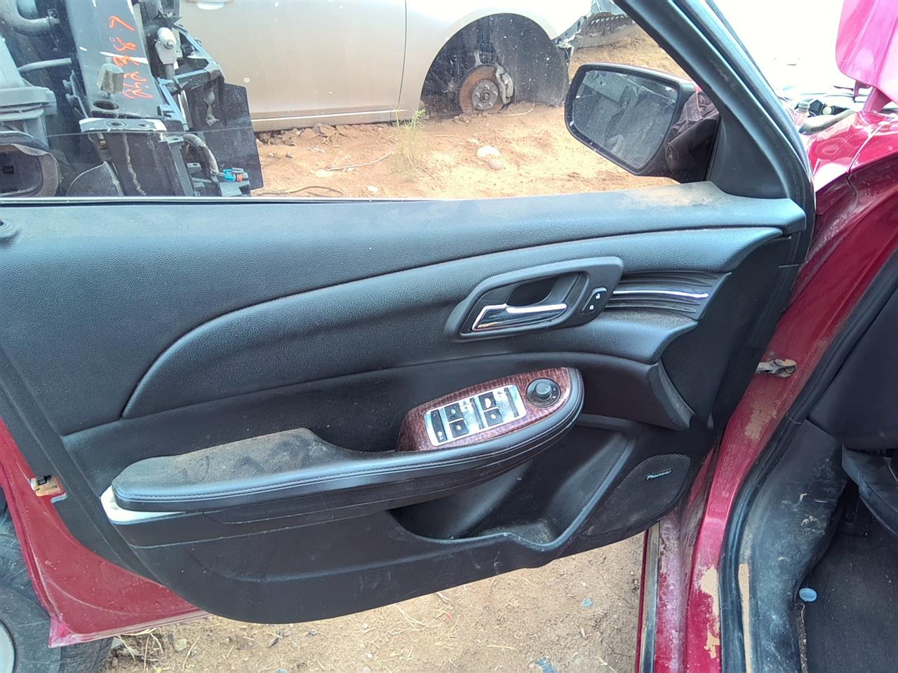 https://f005.backblazeb2.com/file/img-partshotlines-com/Inventory/SW52/Vehicle/22136_02.jpg