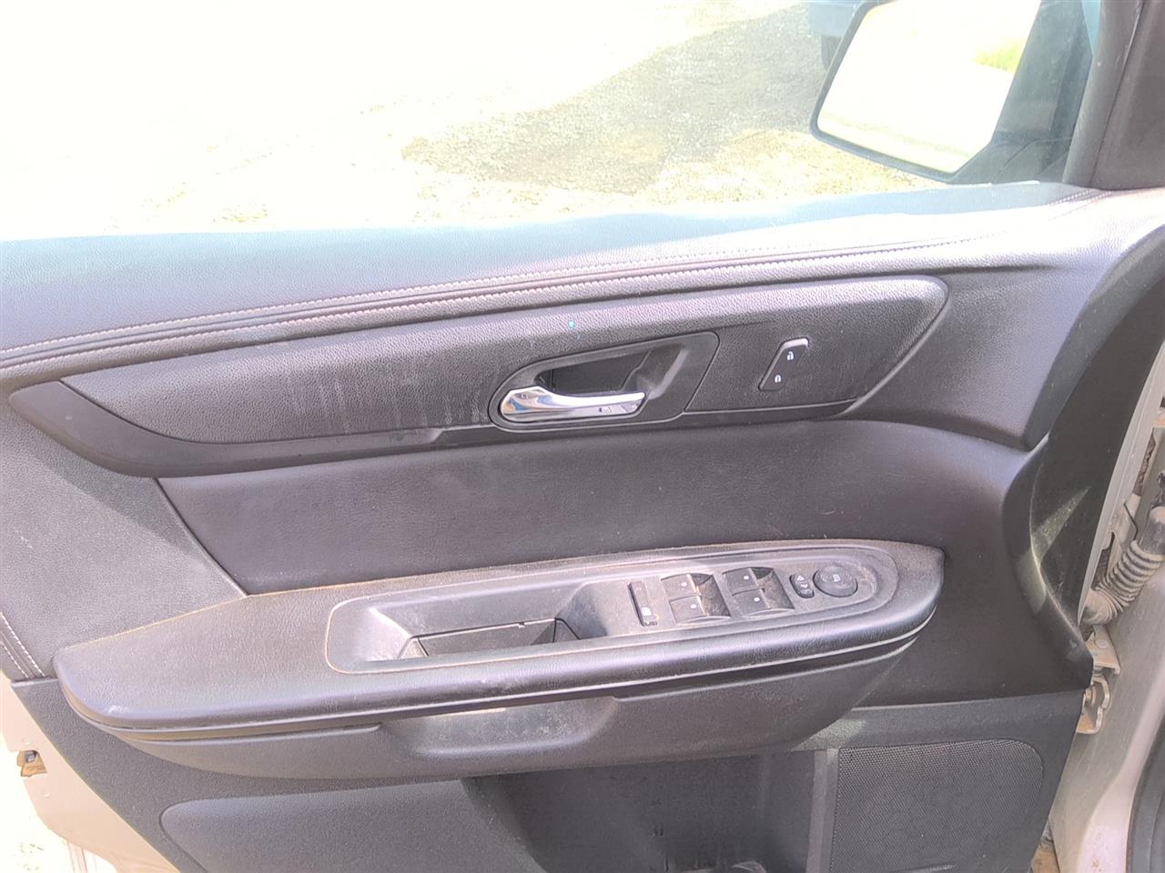 https://f005.backblazeb2.com/file/img-partshotlines-com/Inventory/SW52/Vehicle/22163_02.jpg