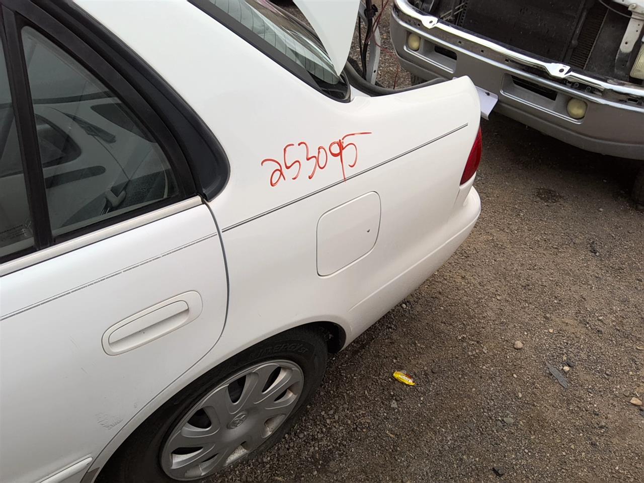 https://f005.backblazeb2.com/file/img-partshotlines-com/Inventory/SW52/Vehicle/22167_12.jpg