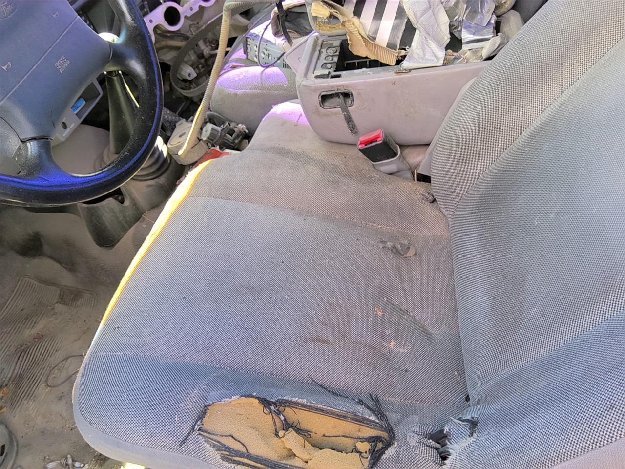 https://f005.backblazeb2.com/file/img-partshotlines-com/Inventory/SW52/Vehicle/22201_03.jpg