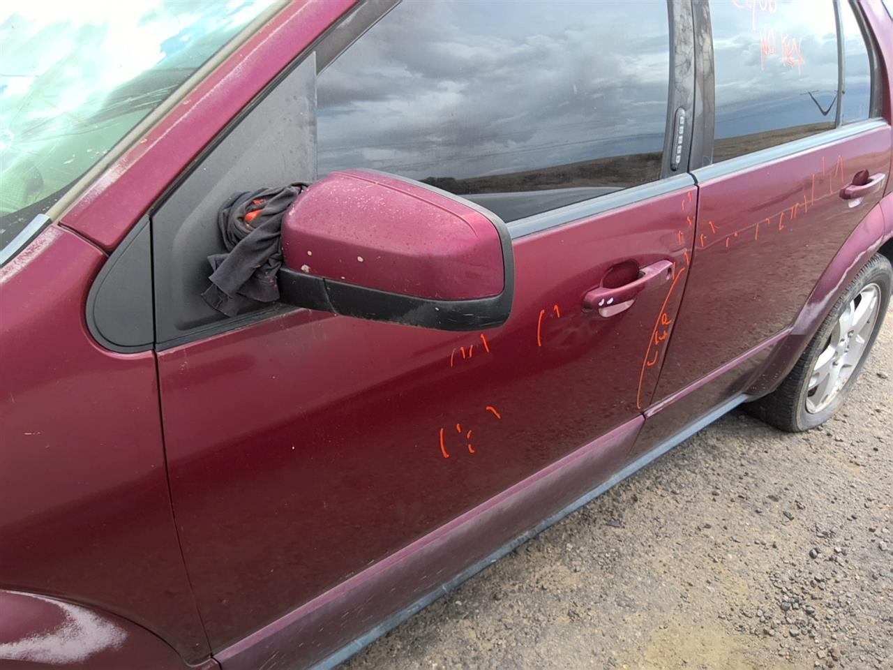 https://f005.backblazeb2.com/file/img-partshotlines-com/Inventory/SW52/Vehicle/22204_10.jpg
