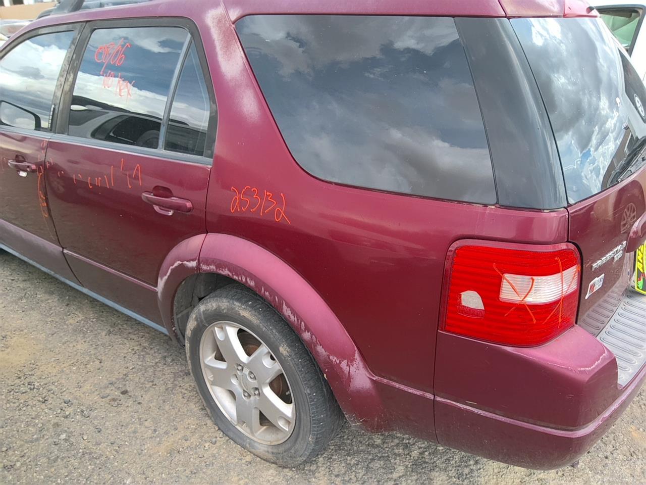 https://f005.backblazeb2.com/file/img-partshotlines-com/Inventory/SW52/Vehicle/22204_12.jpg