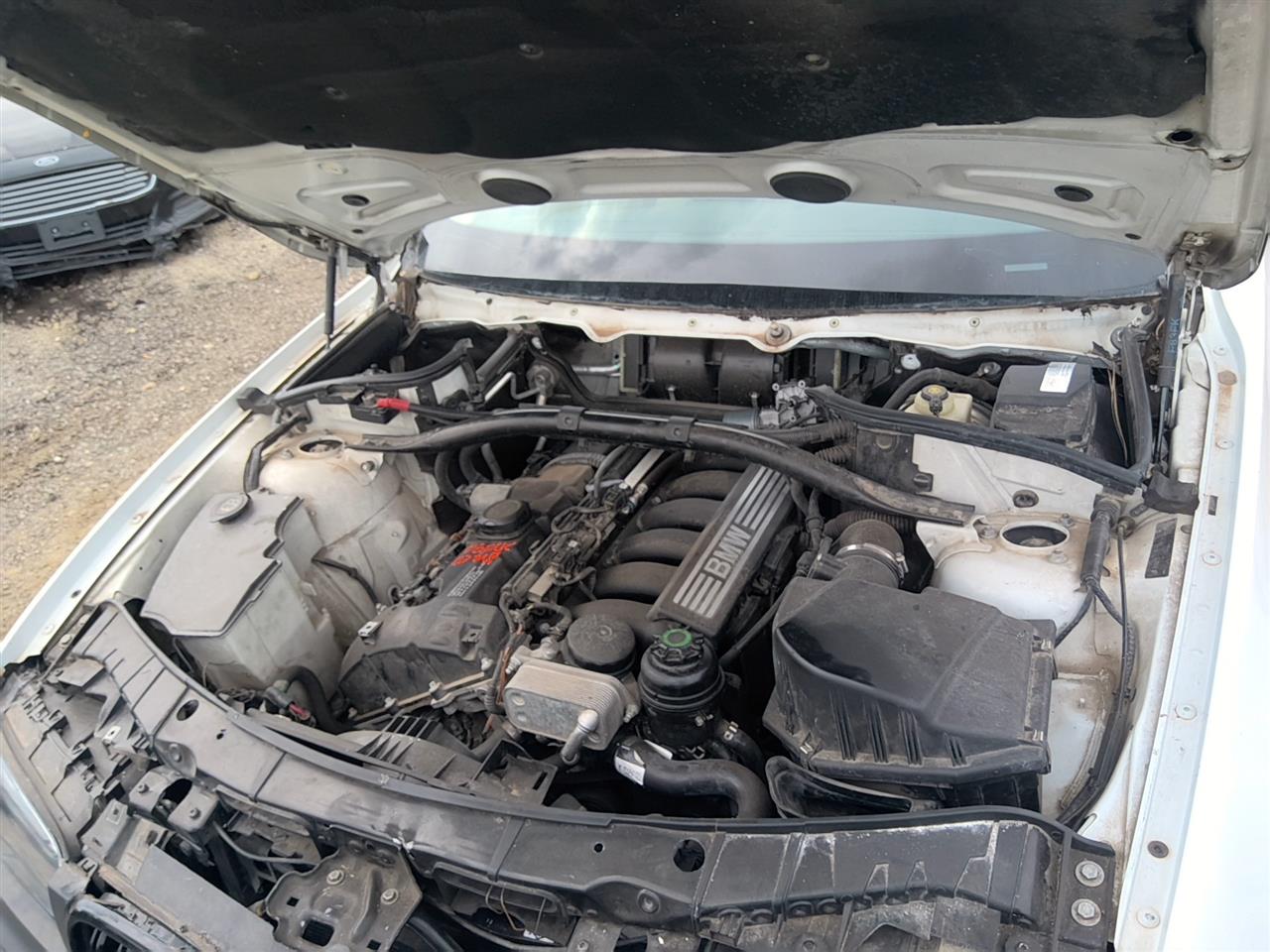 https://f005.backblazeb2.com/file/img-partshotlines-com/Inventory/SW52/Vehicle/22217_06.jpg