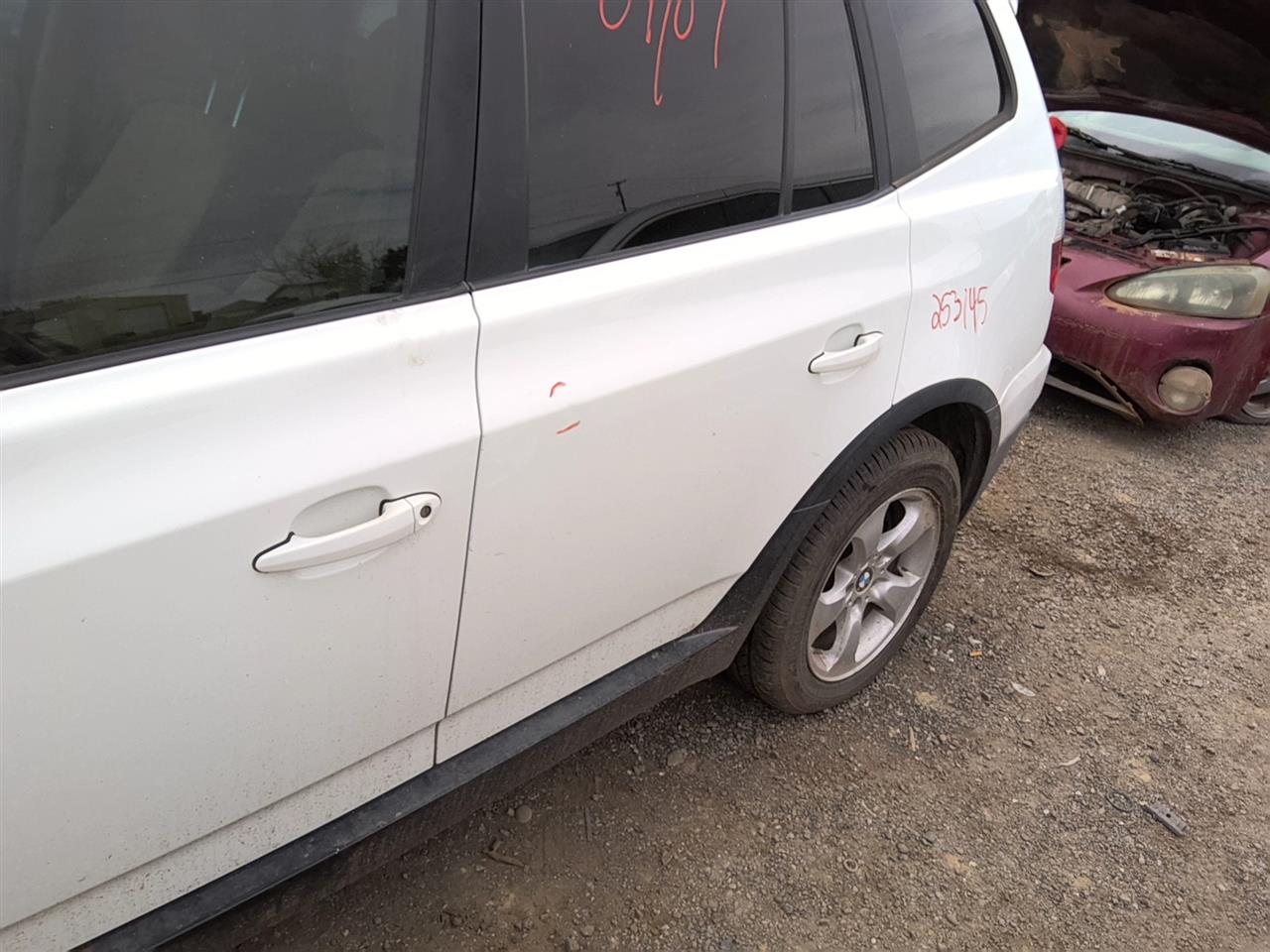 https://f005.backblazeb2.com/file/img-partshotlines-com/Inventory/SW52/Vehicle/22217_12.jpg
